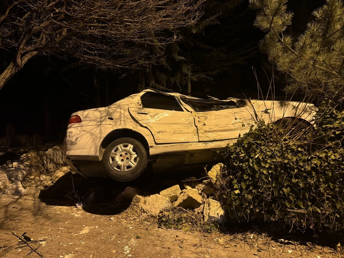 Nevşehir'de Otomobil Çarpışması: 5 Kişi Yaralandı