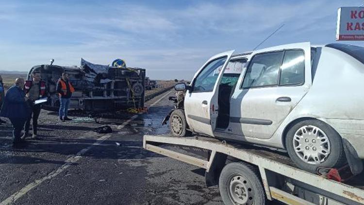 Niğde'de feci kaza: 1 kişi hayatını kaybetti, 5 yaralı