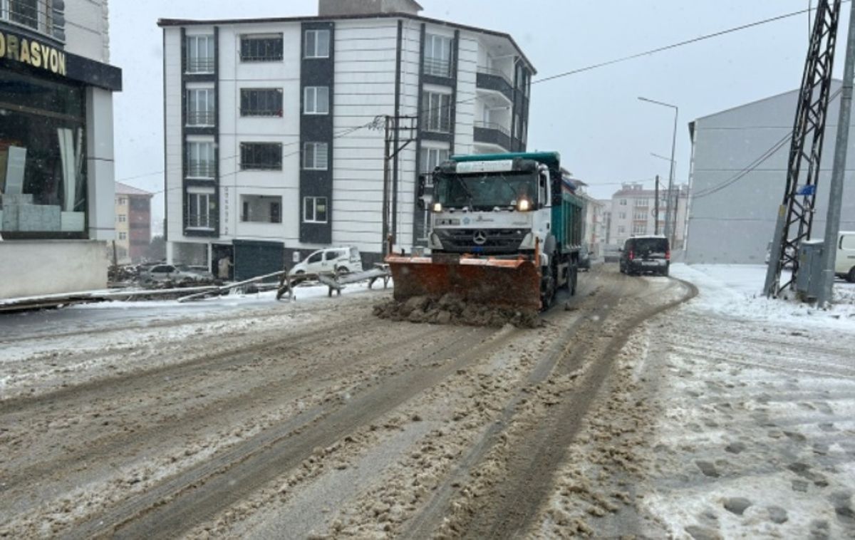 Okullar nerelerde, hangi ilçelerde tatil? İLÇE İLÇE TATİL OLAN YERLER! Okullar Tekirdağ'ın hangi ilçelerinde tatil edildi?