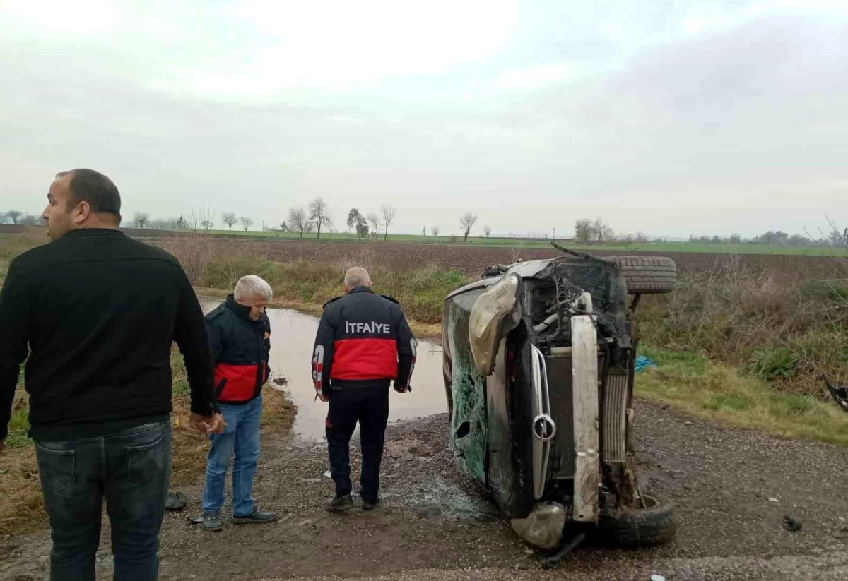 Osmaniye'de Otomobil Yan Yattı, 1 Kişi Yaralandı