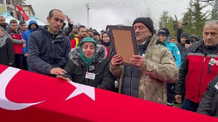 Piyade Uzman Çavuş Samet Aslan'a acı veda: Gözyaşları sel oldu