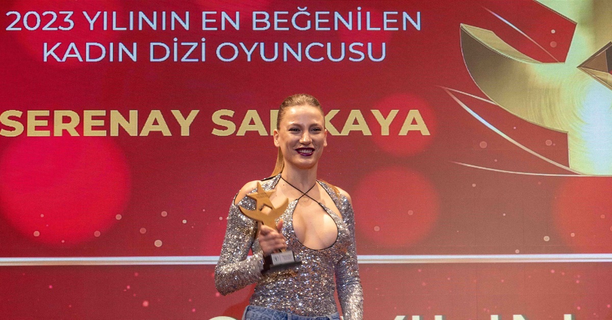 Serenay Sarıkaya, 2023 Yılında En Beğenilen Kadın Dizi Oyuncusu' ödülünü kazandı