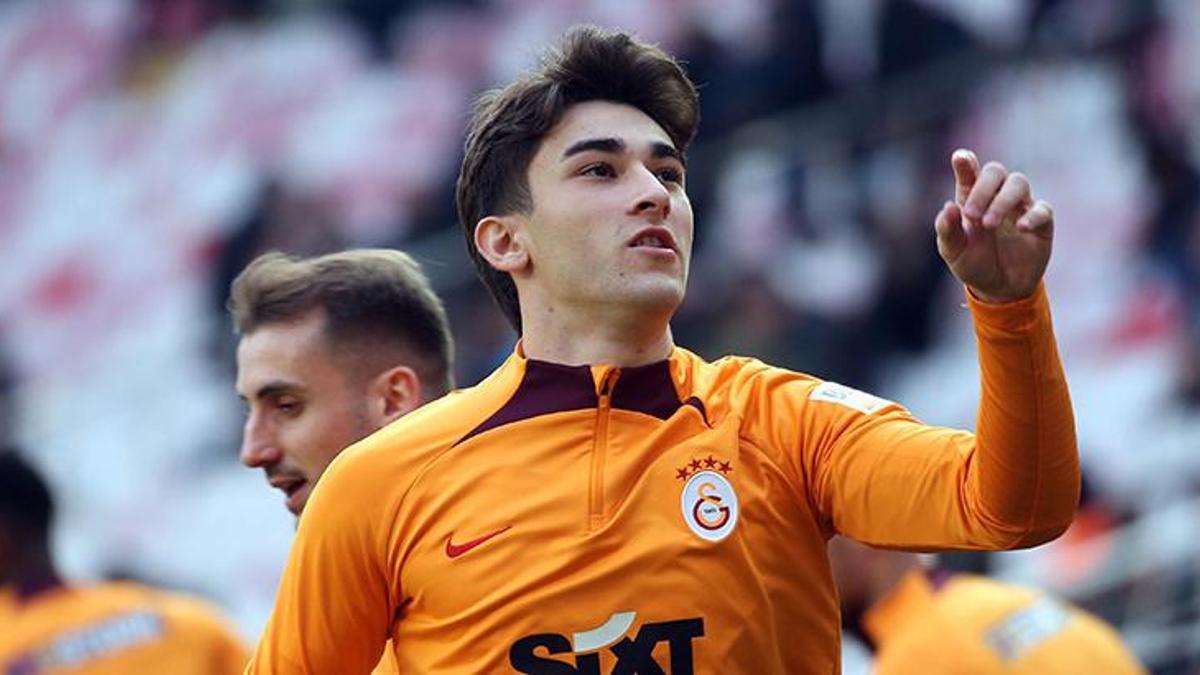 Sivasspor-Galatasaray maçında Okan Buruk'tan üç değişiklik