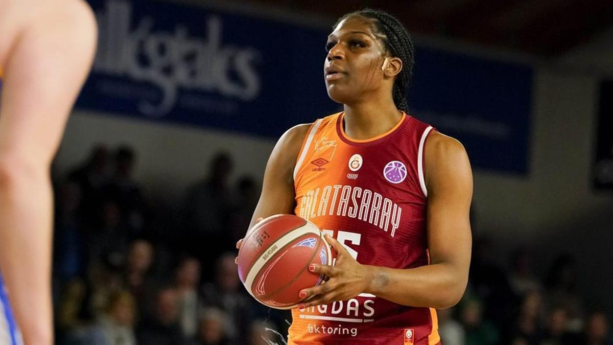 Teaira McCowan yeniden Galatasaray'da