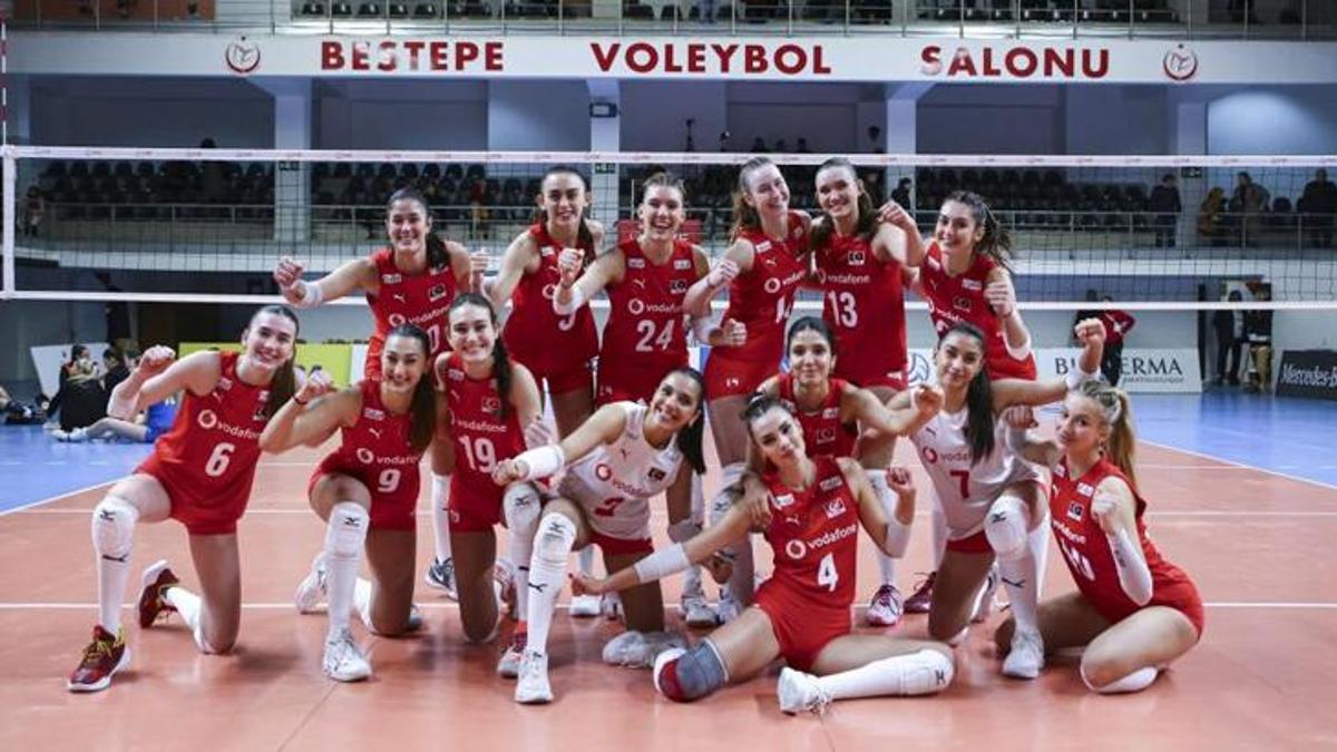 U20 Kadın Voleybol Milli Takımı, siftah yaptı!