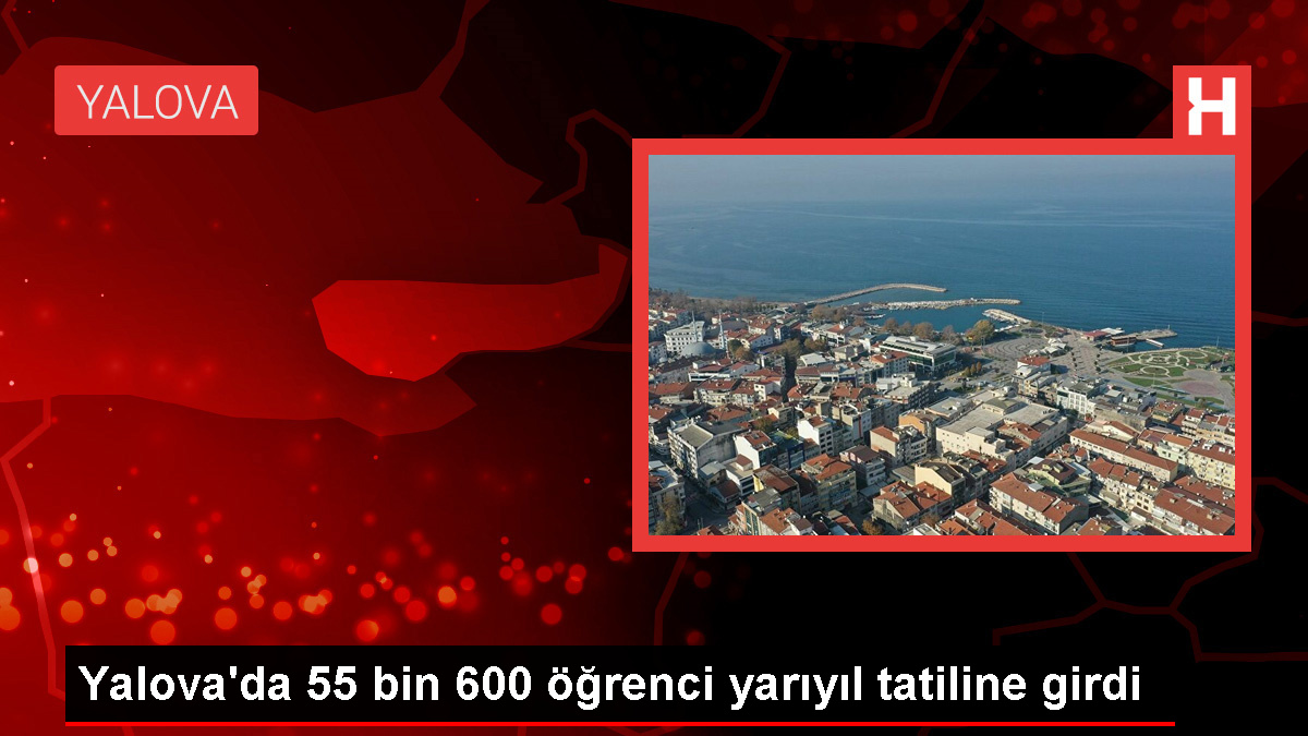 Yalova'da Öğrenciler Karnelerini Aldı