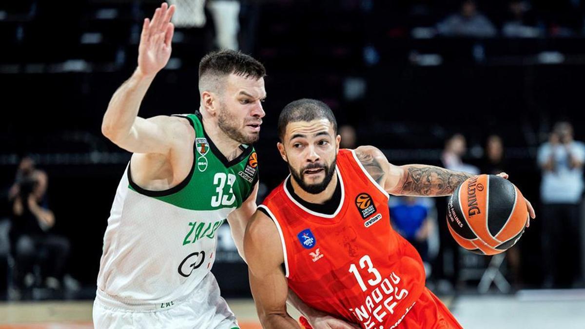 Zalgiris Kaunas - Anadolu Efes maçı (CANLI)