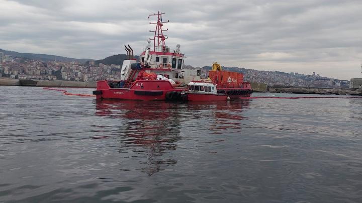 Zonguldak'ta batan Kafkametler gemisinin kayıp 7 mürettebatını arama çalışmaları sürüyor