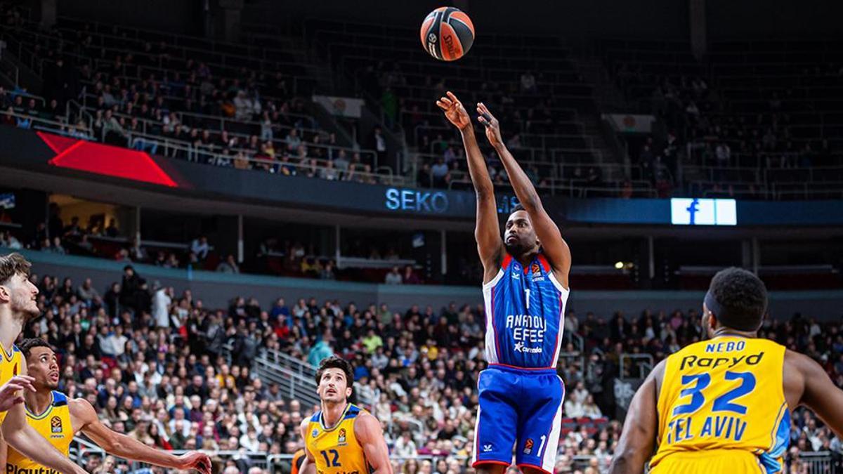 (ÖZET) Anadolu Efes - Maccabi Tel Aviv maç sonucu: 105-91 | Letonya'da kritik galibiyet!