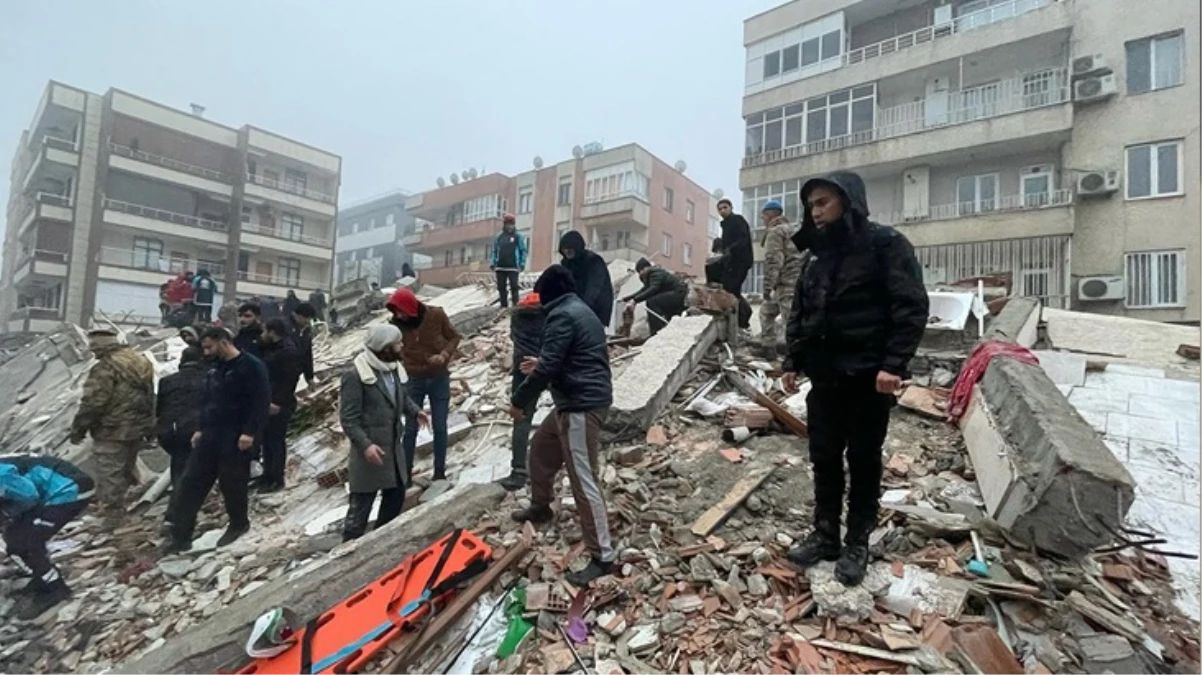 6 Şubat'ta yıkılan binalarla ilgili ilk karar! Müteahhide 18 yıl hapis cezası