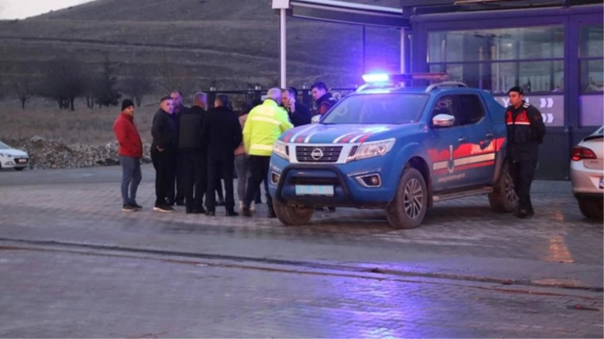 Afyonkarahisar'da ünlü zincir restoranın tavanı çöktü, onlarca kişi ölümden döndü