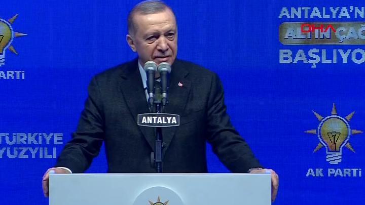 AK Parti'nin Antalya adayları açıklandı... Cumhurbaşkanı Erdoğan: Şehirlerimizi gerçek belediyecilikle tanıştıracağız