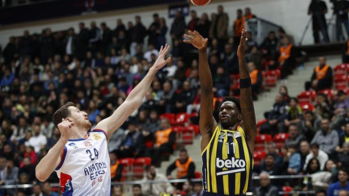 Anadolu Efes'i yenen Fenerbahçe Beko Türkiye Kupası şampiyonu oldu! (Anadolu Efes - Fenerbahçe Beko: 76-80)