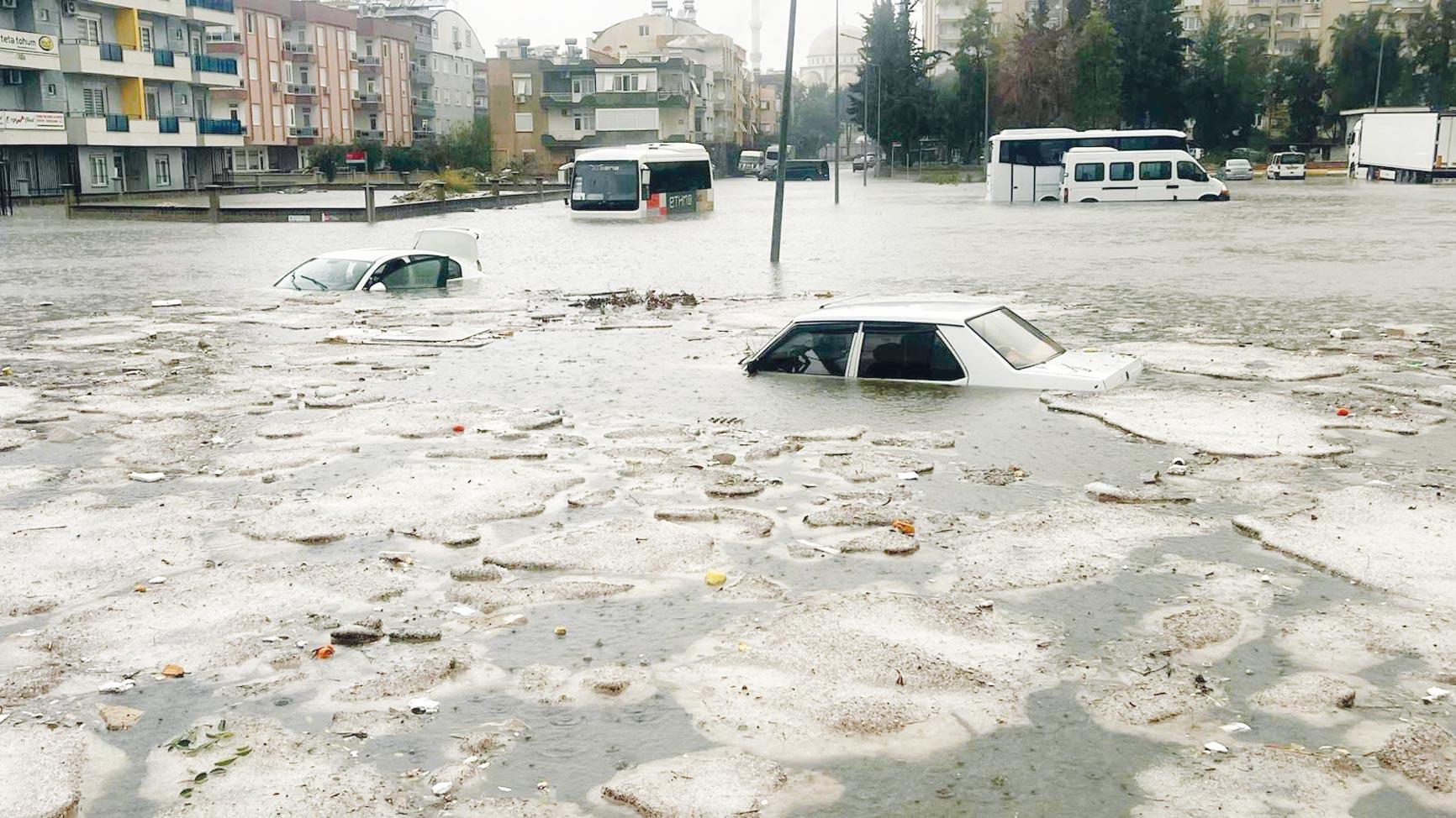 Antalya felaketi yaşadı