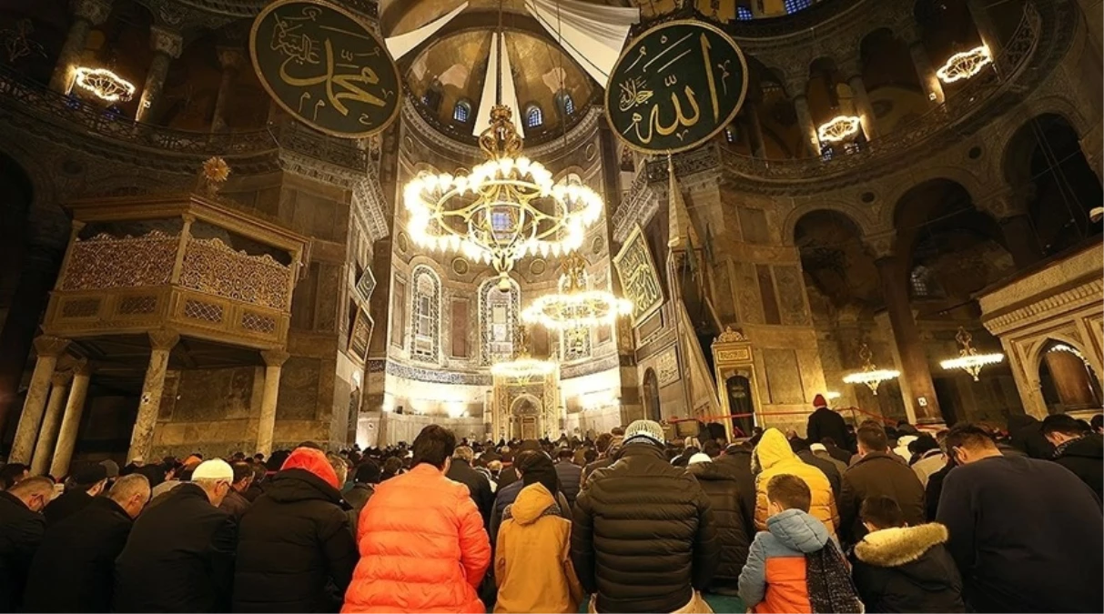 BERAT KANDİLİ ANLAMI NEDİR? Berat Gecesi'nde ne oldu? Berat Kandili'nde hangi ibadetler yapılır?