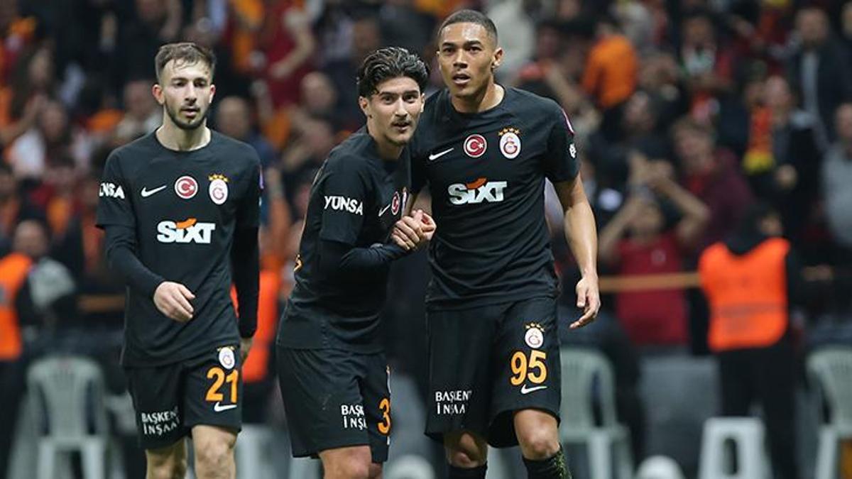 Burak Yılmaz'dan Galatasaray'ın yıldızına kanca! Ayrılık kapıda