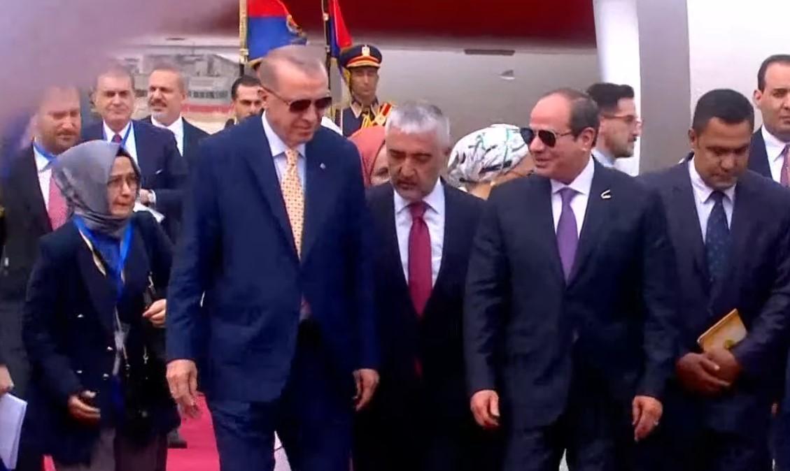 Cumhurbaşkanı Erdoğan 12 yıl sonra Mısır'da