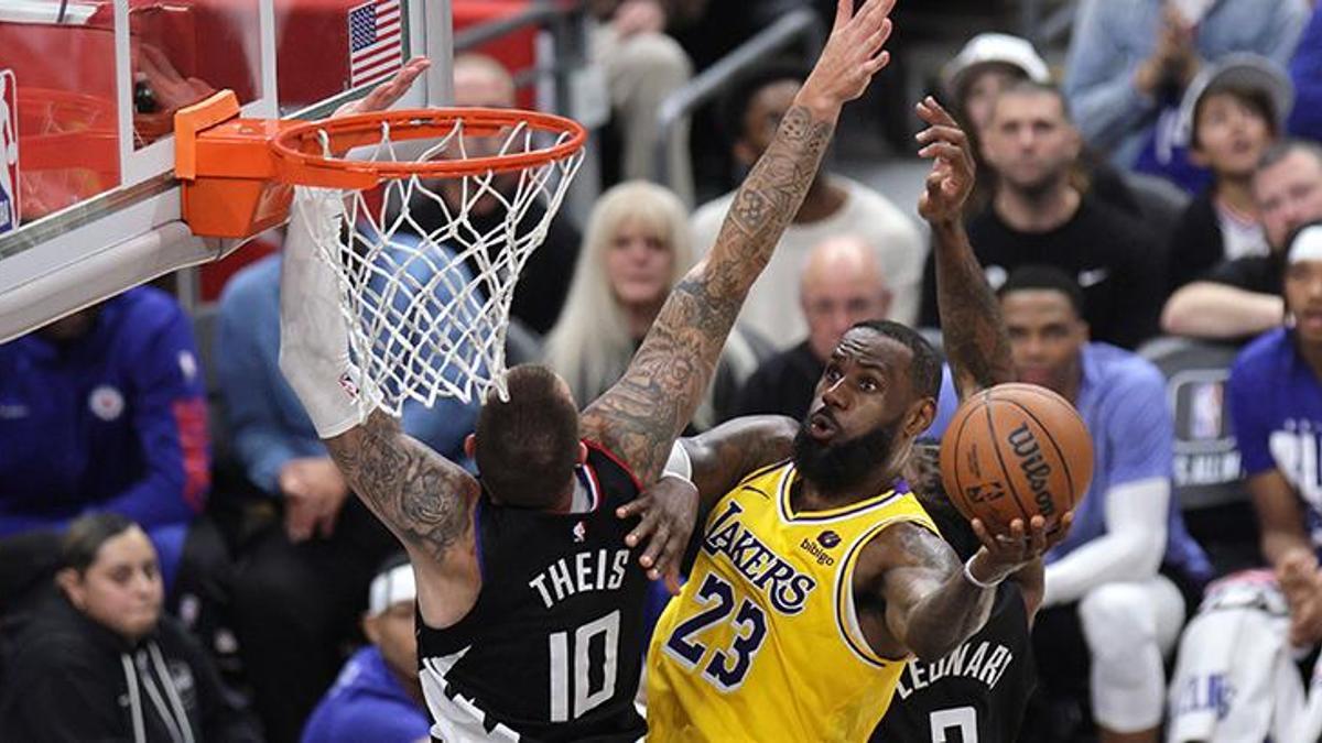 Derbiye Los Angeles Lakers damgası!