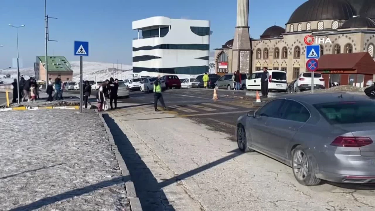 Erciyes'te ziyaretçi rekoru Jandarma sömestrda emniyet tedbirini bırakmadı