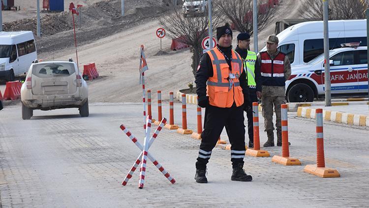 Erzincan'daki faciada 4. gün: 9 işçiyi arama kurtarma çalışması devam ediyor