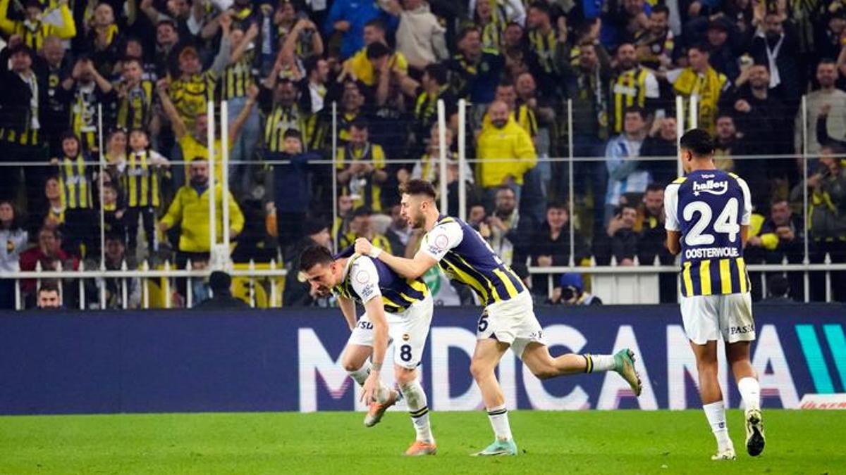 Fenerbahçe yenilmezlik serisini 16 maça çıkardı