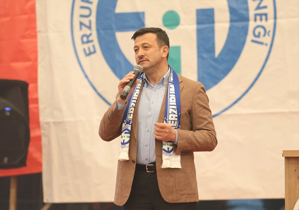 Hamza Dağ, Erzurum Cağ Kebap Yöresel Ürünler Festivali'ne katıldı