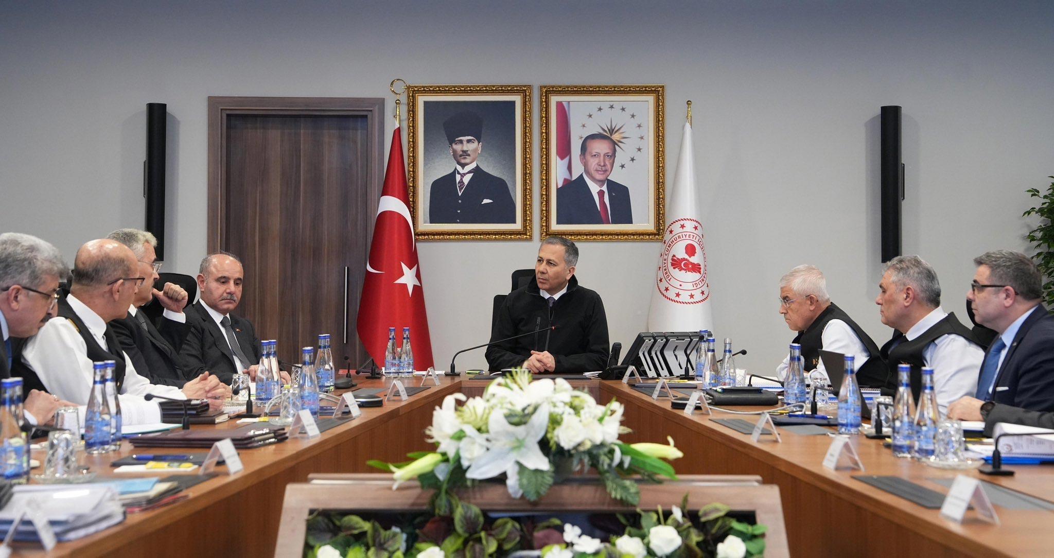 İçişleri Bakanı Yerlikaya'dan 'güvenlik' konulu toplantı açıklaması