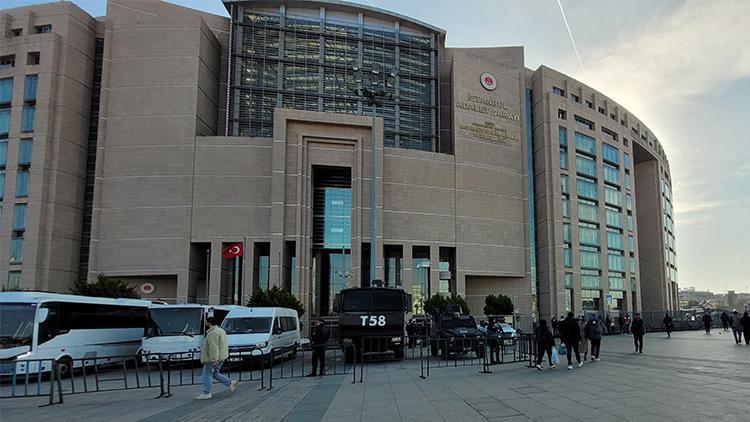 İstanbul Adliyesi'ndeki terör saldırısı soruşturmasında şüpheliler adliyeye sevk edildi
