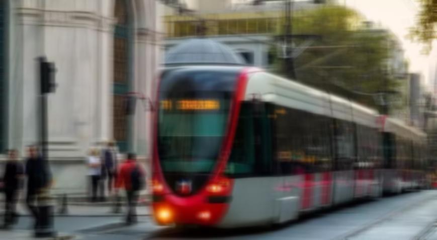 İstanbul'da tramvay kazası: Seferler durduruldu