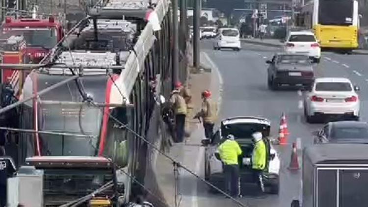 İstanbul'da tramvay yaya çarptı, seferler yapılamıyor