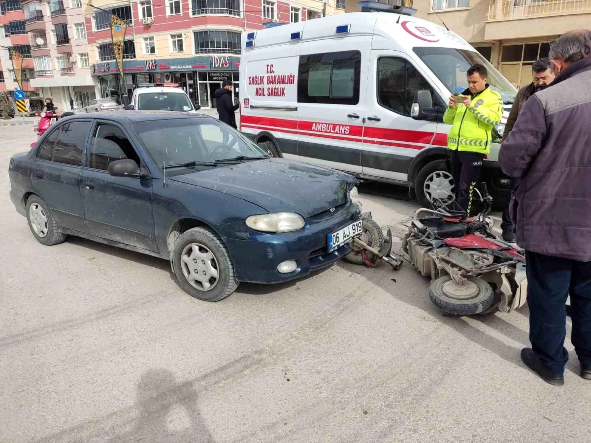 Konya'da otomobil ile elektrikli bisiklet çarpıştı: 1 yaralı