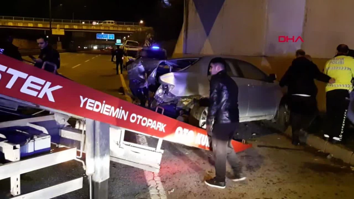 Körfez'de Hafif Ticari Araç Otomobile Çarptı: 4 Yaralı