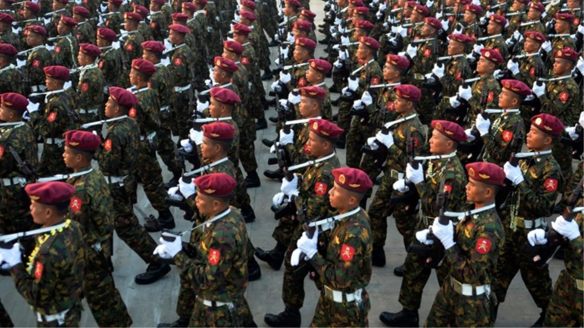 Myanmar'da kadın ve erkeklere zorunlu askerlik uygulaması! Süre 2 yıldan 5 yıla kadar uzatılabilecek