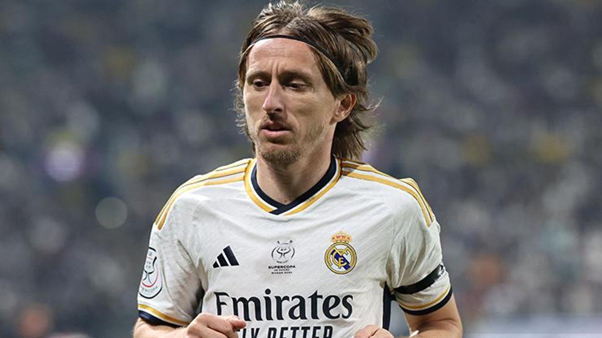 Real Madrid'de Arda Güler'i yıkan Luka Modric kararı!