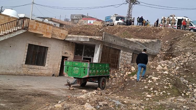 Silahla başından vurulmuş halde bulunmuştu... Hayatını kaybeden İdan toprağa verildi