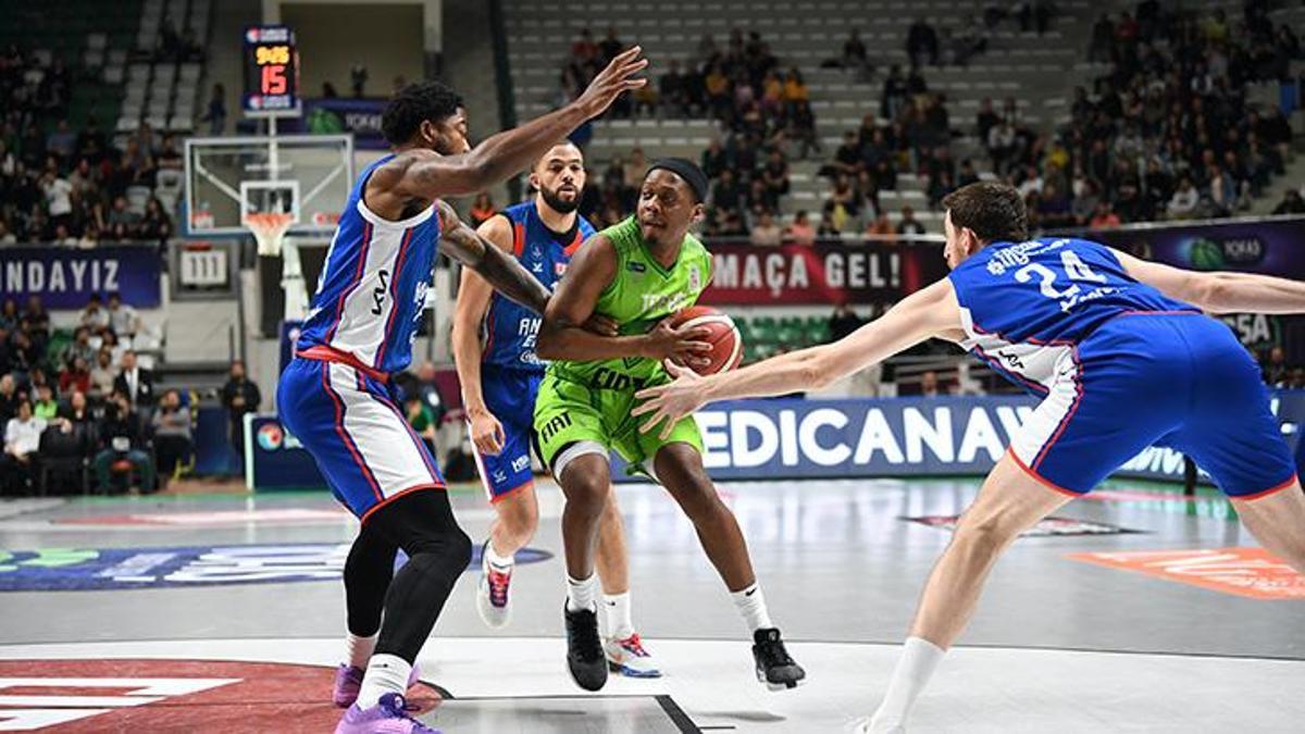 Anadolu Efes, TOFAŞ'ı mağlup etti