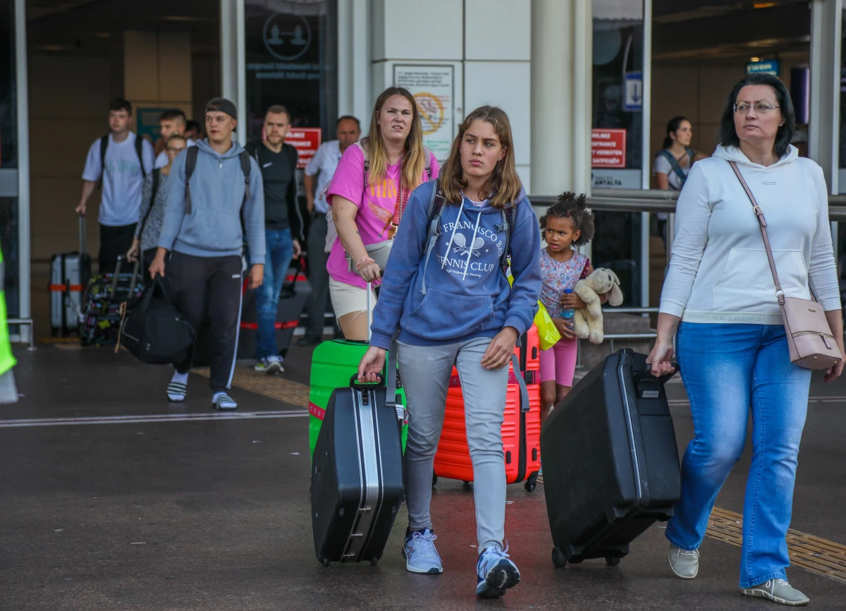 Antalya'daki Turizmcilerden Ramazan Bayramı Tatilinin 9 Güne Çıkarılması Çağrısı