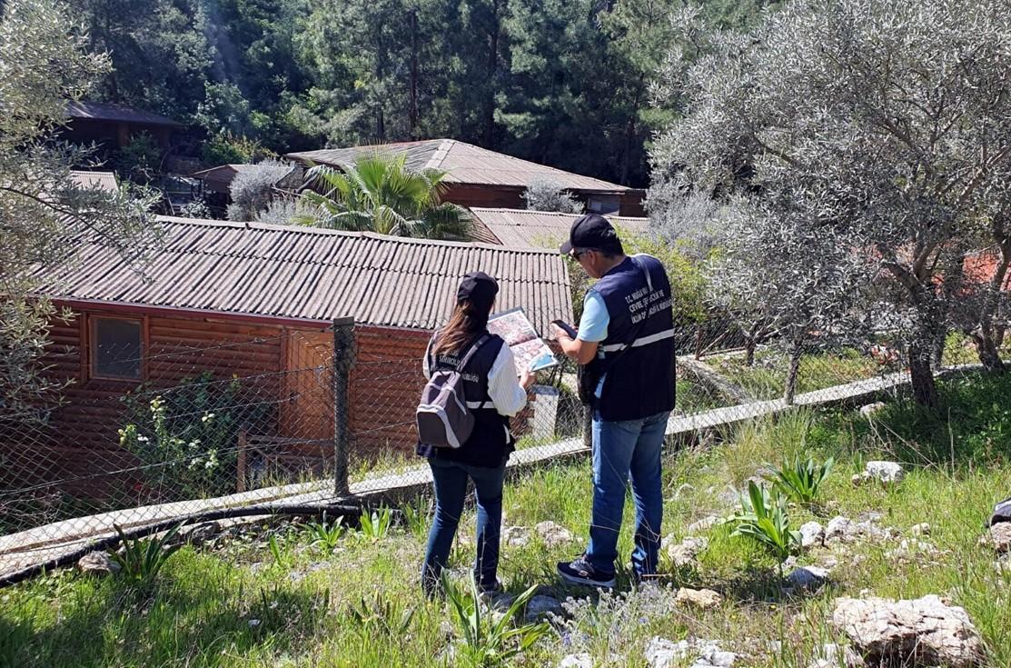 Bakanlık denetiminde tespit edildi: Akbük Koyu'nda 30 kaçak yapı