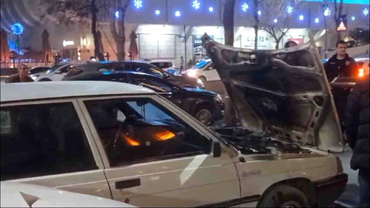 Batman'da seyir halindeki otomobilde çıkan yangın söndürüldü