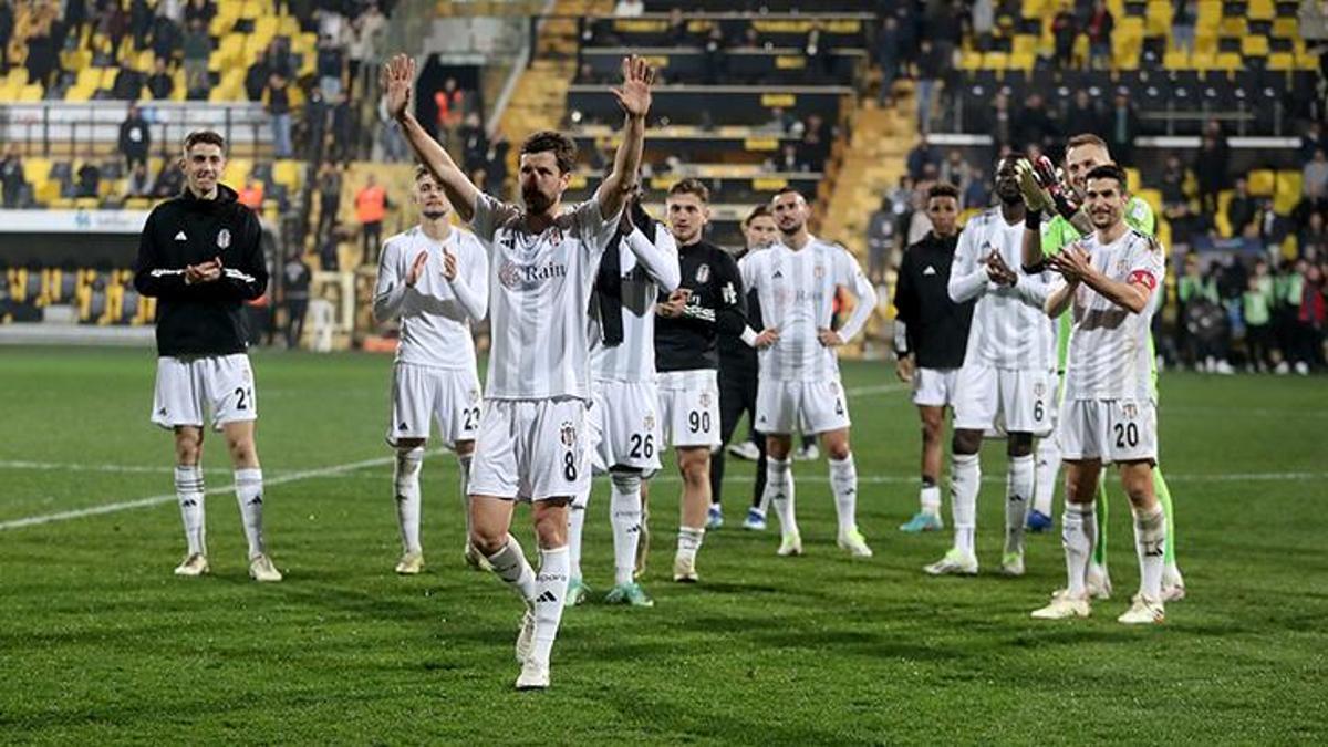 Beşiktaş kadrosunda büyük değişiklik! Fernando Santos'tan rotasyon kararı