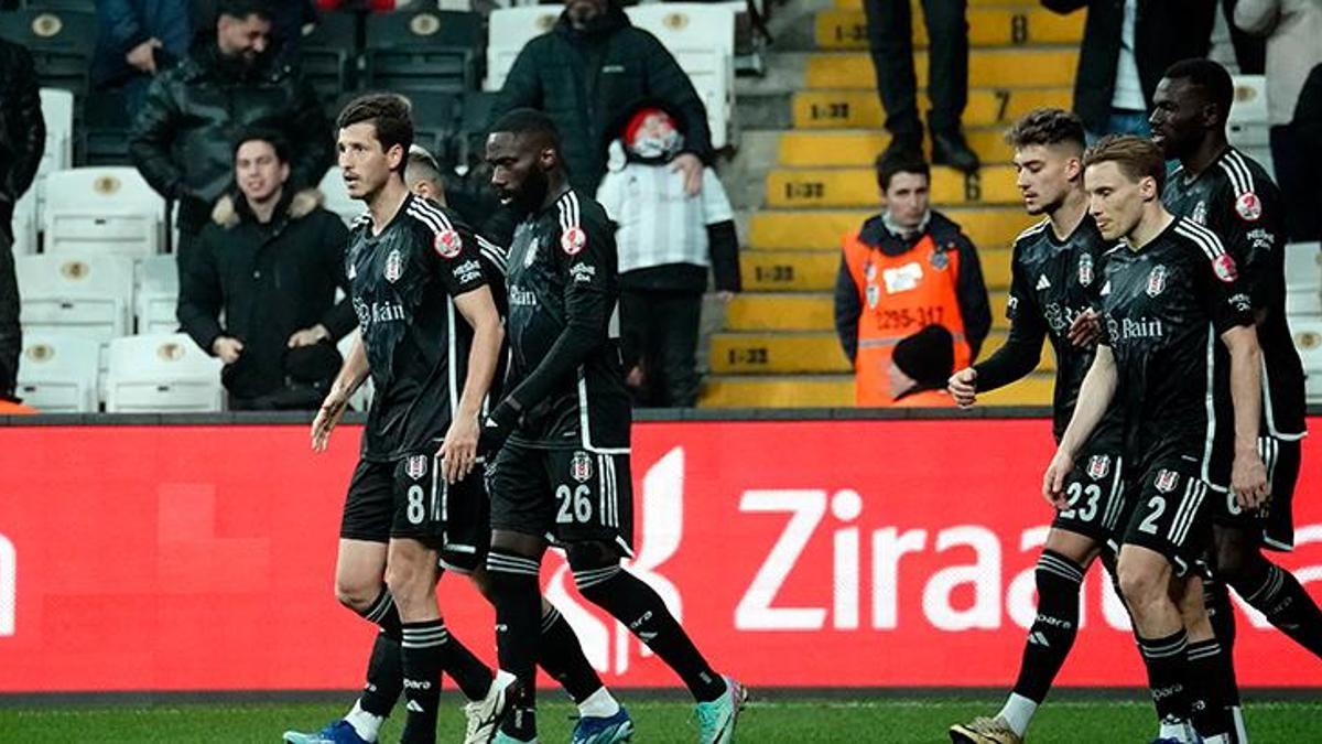 Beşiktaş'a kötü haber! Antalyaspor maçında yok