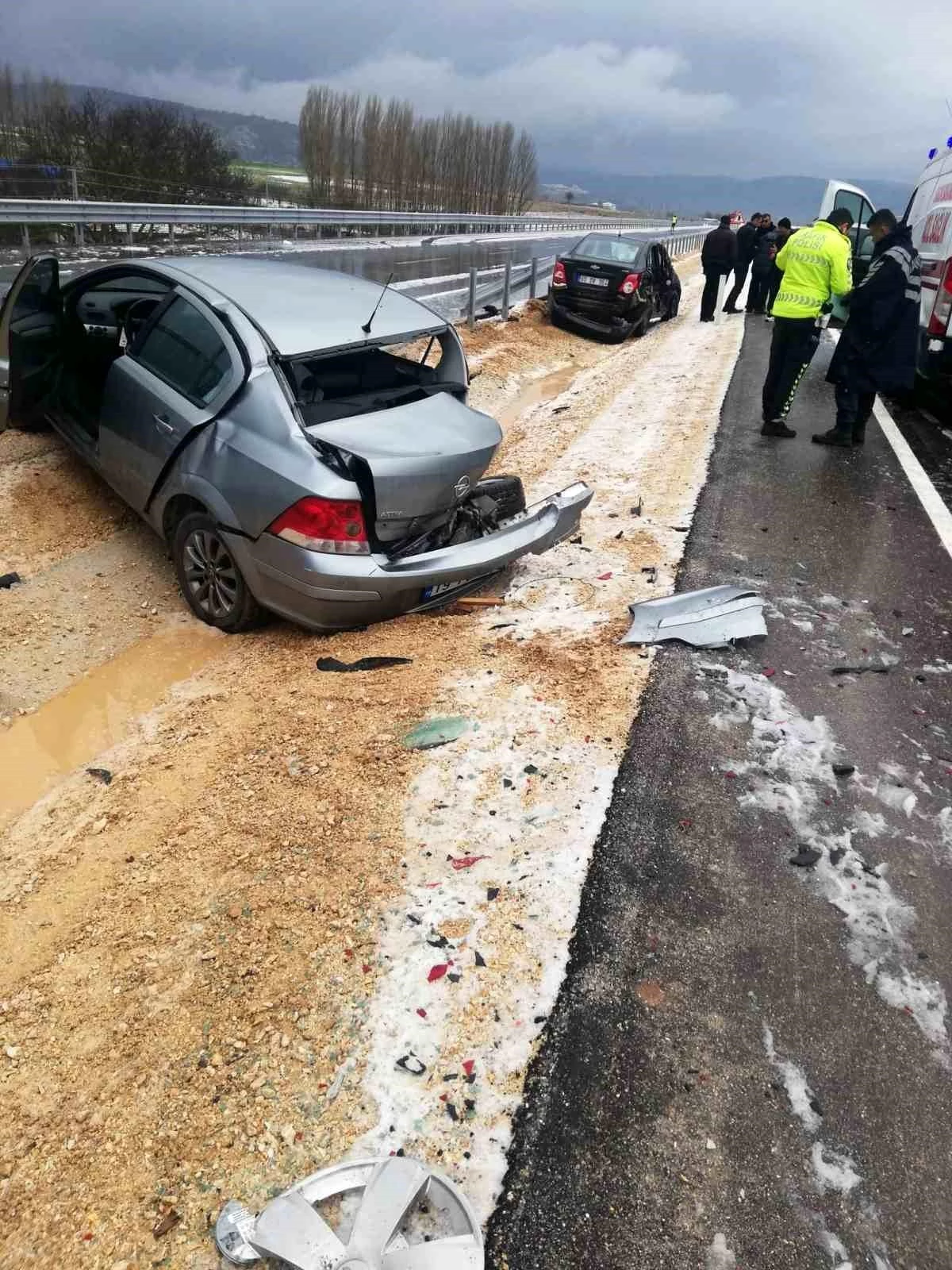 Çorum'da Dolu Yağışı Nedeniyle Meydana Gelen Trafik Kazasında 1 Kişi Hayatını Kaybetti