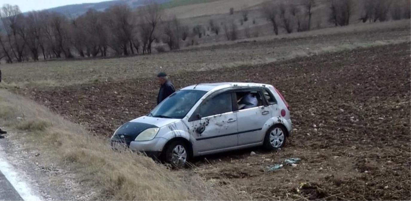 Çorum'un Alaca ilçesinde otomobil takla attı