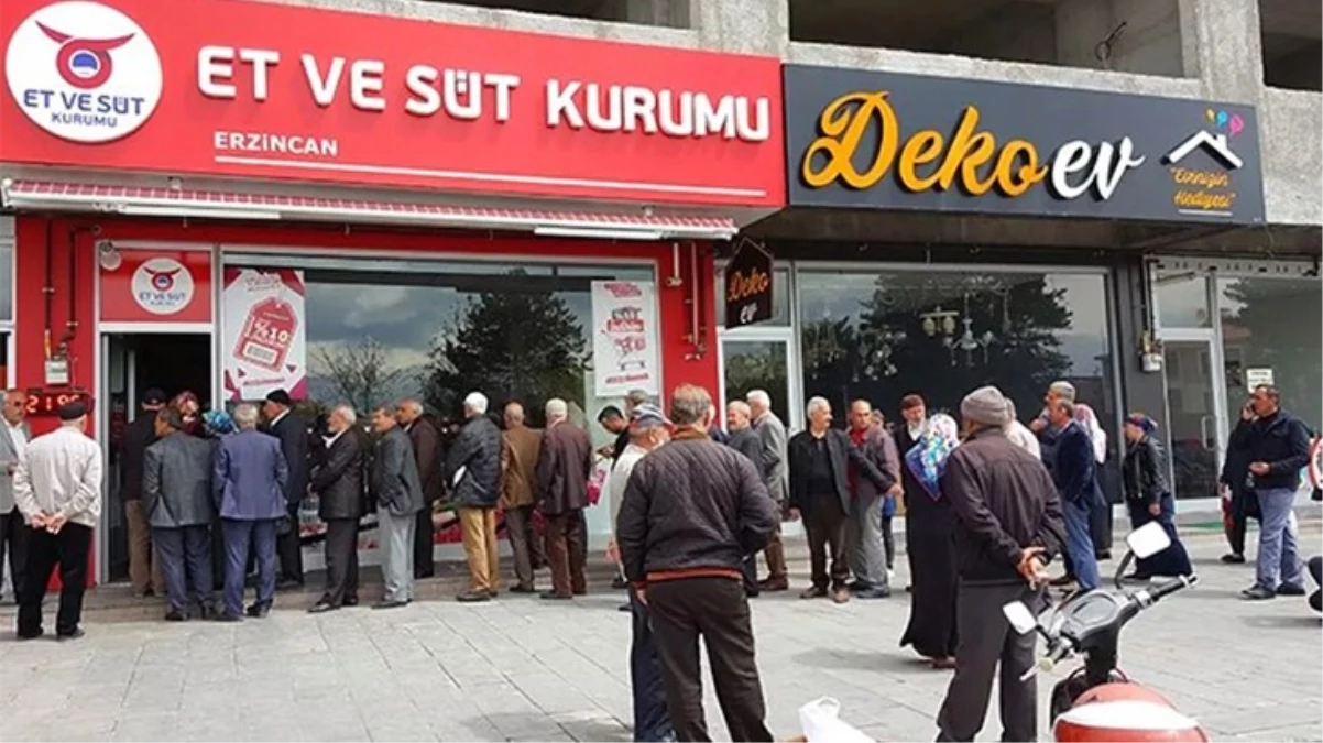 Et ve Süt Kurumu'nda Ramazan için et üretimi 2 katına çıkarıldı, mağazalar gece 23.00'e kadar hizmet verecek