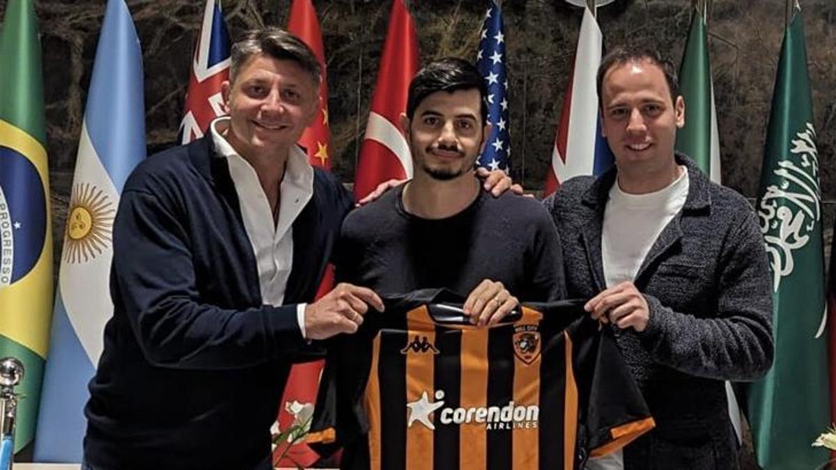 Fenerbahçe'den Hull City'e sürpriz imza! İlk fotoğraf geldi...