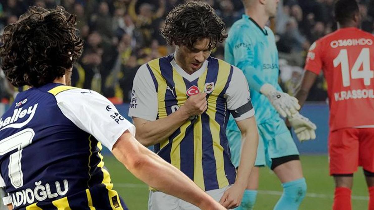 Ferdi Kadıoğlu için bir dünya devi daha devrede! Fenerbahçe'nin yıldızına büyük ilgi...