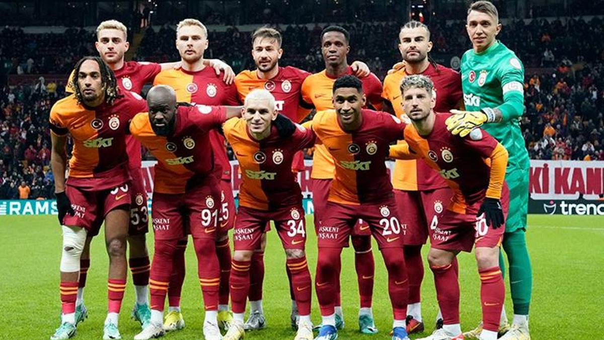 Galatasaray, Fenerbahçe'ye transfer çalımı attığı yıldızın biletini kesti! Yalanlamıştı ama...