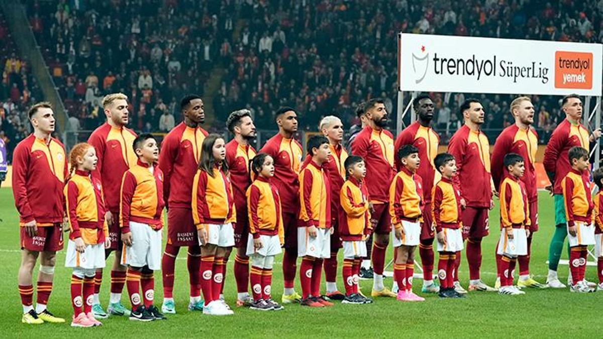 Galatasaray savunmada büyük bilmece! Büyük bir çaba harcanıyor