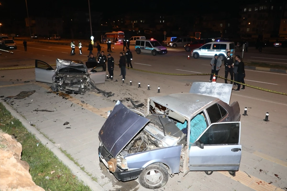 Gaziantep'te Otomobil Kazası: 2'si Çocuk 7 Kişi Yaralandı