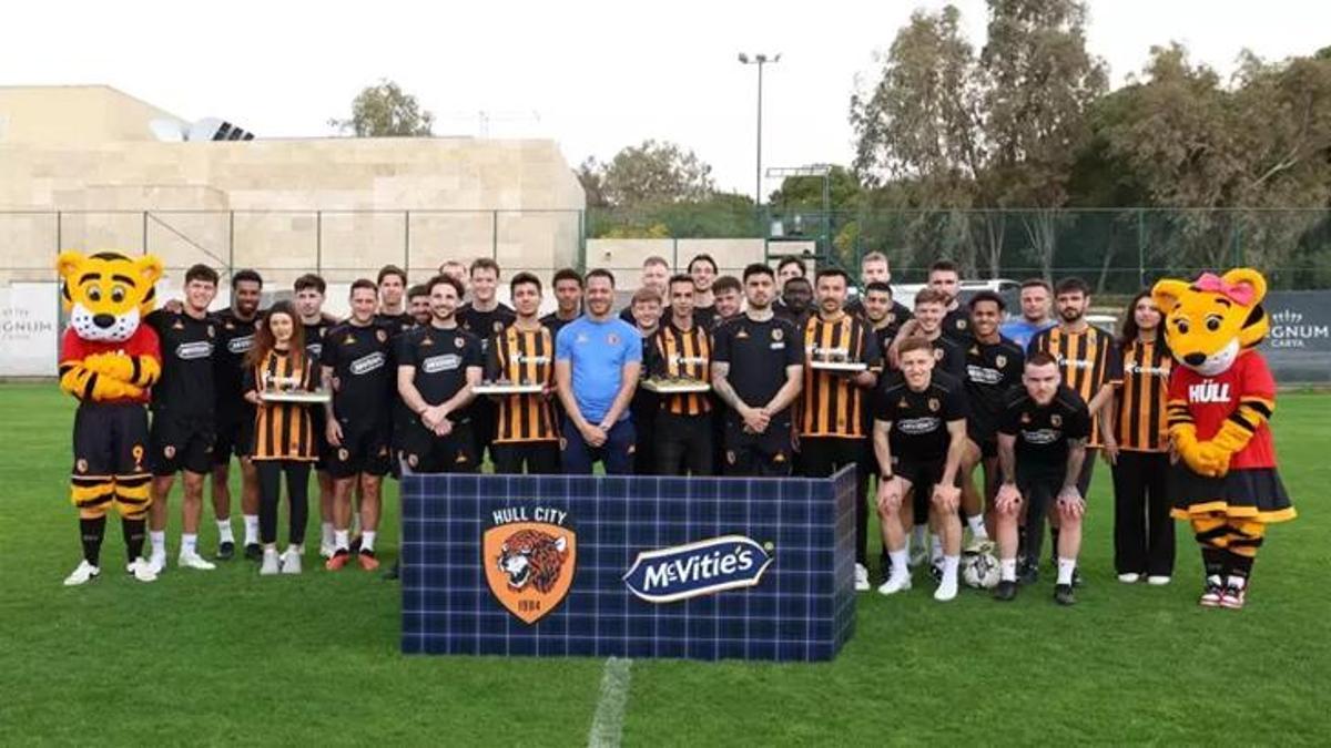 Hull City’e antrenman sonunda McVitie’s’li baklava sürprizi